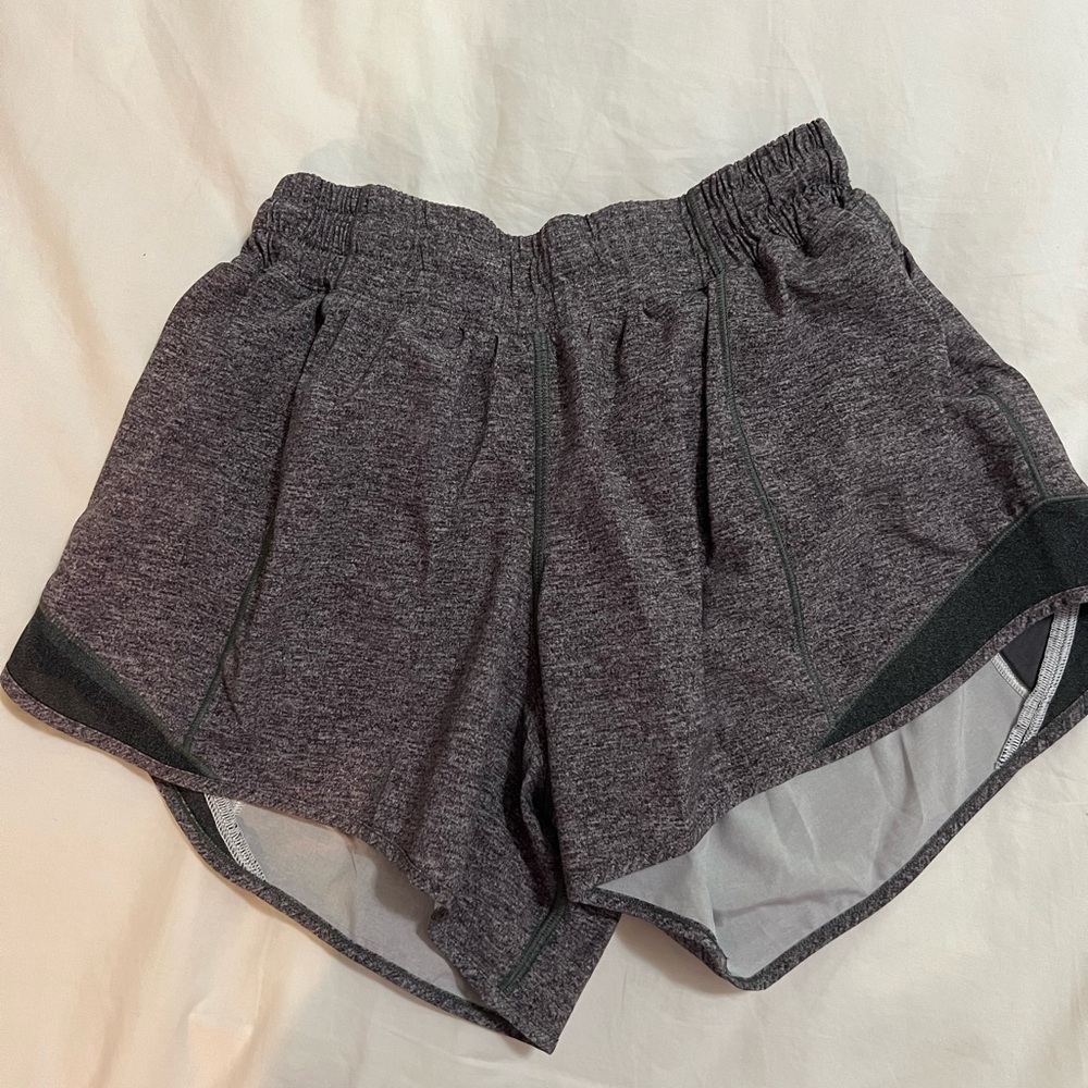 Lulu lemon hotty hot shorts 4 inch